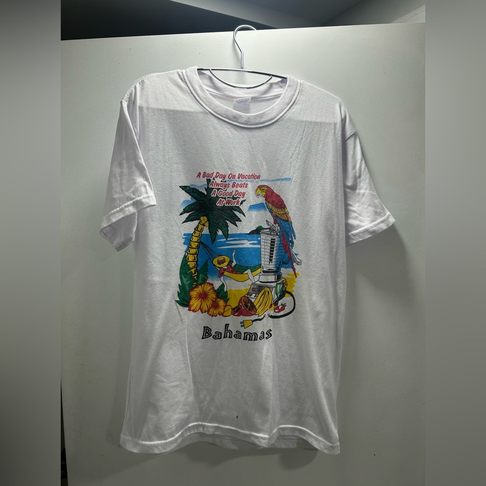 Vacation Bahamas 90s tee